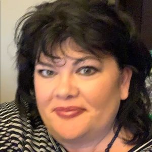 Meet your Posher, Linda